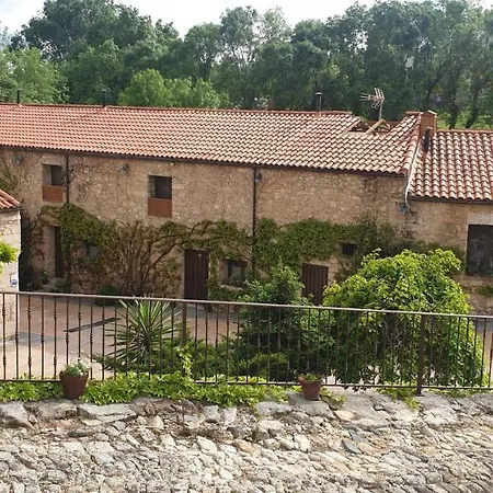 Rural A Velha Fabrica فندق فالفيردي ديل فريسنو